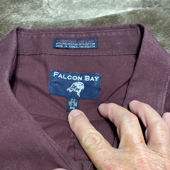 Mens long sleeve dress shirt. - Picture 2 of 2